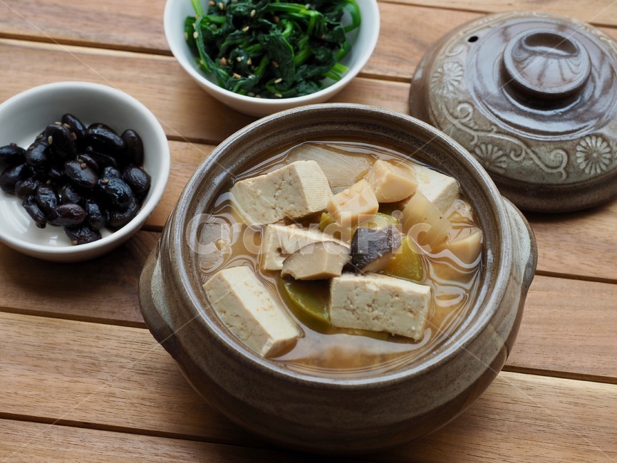 된장찌개,뚝빼기된장찌개,뚝빼기,두부,한국음식,식품,한식,한국문화,한국,배경,음식문화,웰빙,문화,아시아,아시아음식,전통,음식,요리,반찬,뜨거운음식,국물음식,음식,식재료,요리,food,cook,meal,dishes,food reserves,한식,한국음식,한국요리,korean food,korean dishes,korean meal,korean cook