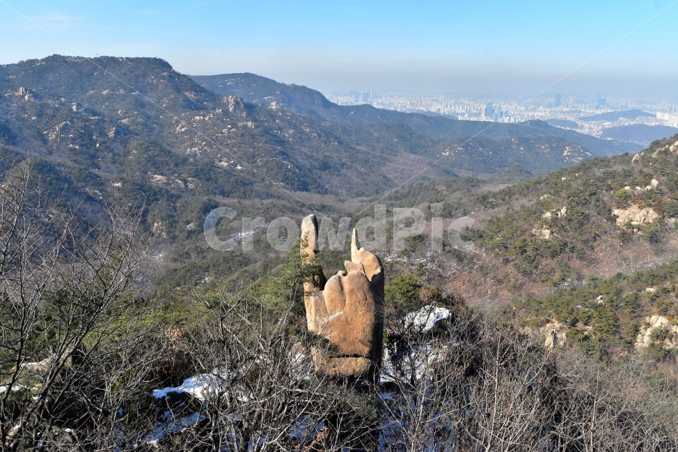 관악산,풍경,겨울,자연,눈,스포츠,등산,산행,nature,snow,겨울풍경,느낌,아름다운,신비로운,경이로운,기암,바위,암봉,암릉,다큐,필,힐링,명산,landscape,winter,season,트레킹,100대명산,인기명산,조망,전망,정부청사,6봉,수목원능선,바윗길,암릉길,명품송,소나무,한국자연풍경,한국자연경관,korea,관양능선,팔봉능선,국기봉,겨울,계절,winter,season,자연,풍경,nature,landscape,한국자연풍경,한국자연경관,korea nature landscape,outdoors,옥외