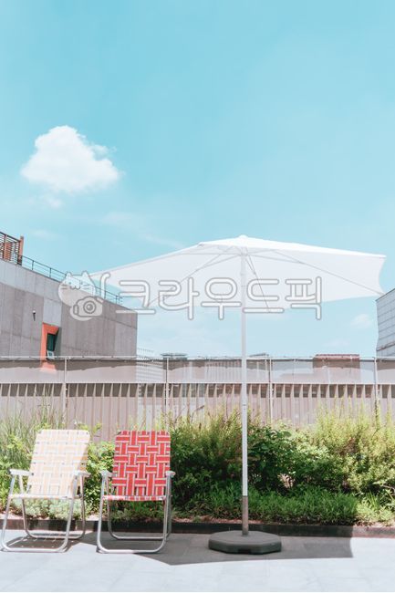 피크닉,구름,파라솔,의자,색감,날씨,여름,furniture,가구