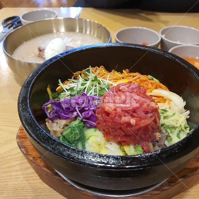 음식,한식,비빔밥,food,koreanfood,korea,한국,식사,요리,dish,meal,밥,음식,식재료,요리,food,cook,meal,dishes,food reserves