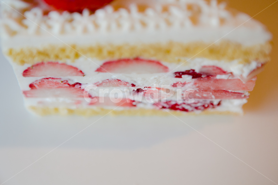 딸기,케익,딸기케익,조각케익,생크림,카페,빵,음식,디저트,크림,cake,dessert,food,과일,음식,식재료,요리,food,cook,meal,dishes,food reserves,디저트,간식,후식,dessert,snack