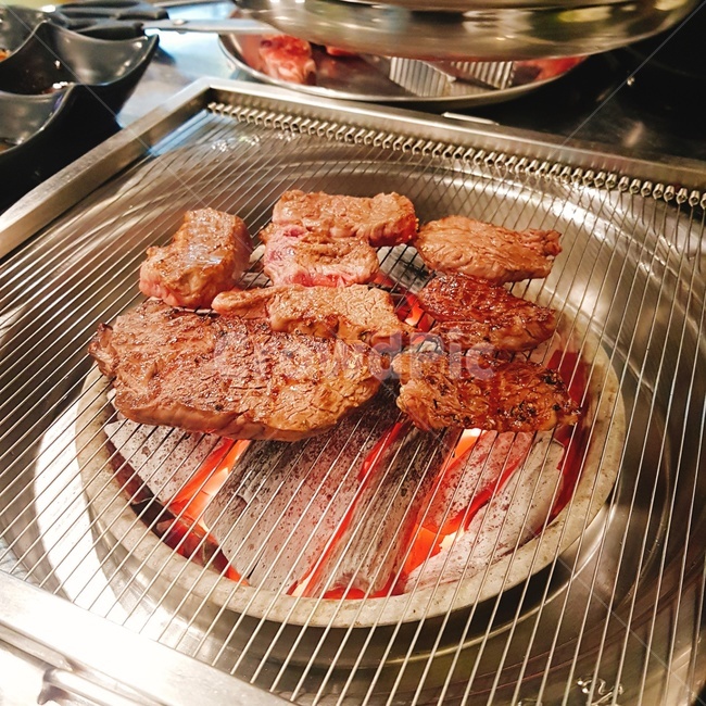 고기,소고기,저녁,식사,회식,불판,고기집,음식,식재료,요리,food,cook,meal,dishes,food reserves,콩류,견과류,beans,pulse,nuts,dry fruits