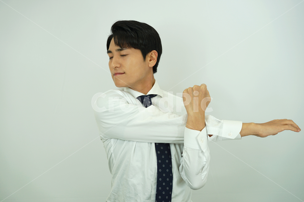 남성,남자,직장인,회사원,스트레칭,양복,정장,사람,인물,인간,human,person,남성,남자,man,male,건강,헬스웨어,헬스케어,healthware,health care,비즈니스,사업,business,service,work