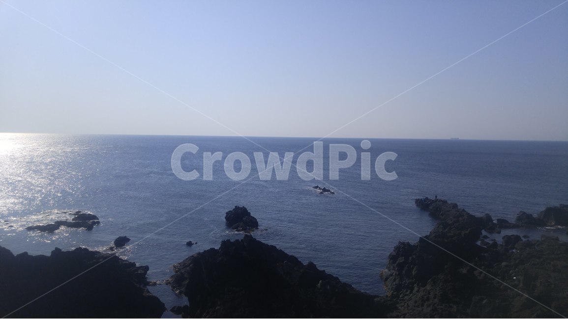 제주도,잔잔함,바다,푸른,하늘,자연,풍경,nature,landscape,한국자연풍경,한국자연경관,korea nature landscape,제주도,jeju,jeju island,promontory,곶,land,땅,outdoors,옥외,water,물,sea,ocean,대양,shoreline,해안선