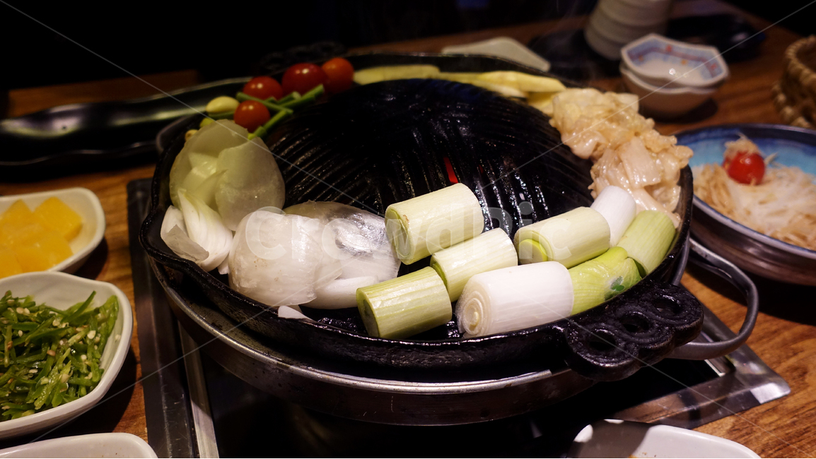 대파,화로,양파,방울토마토,백김치,양갈비,북해도,일본음식,음식,식재료,요리,food,cook,meal,dishes,food reserves