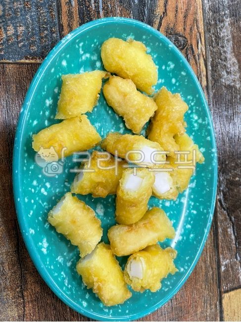 fried squid,old bowl,fried food,snack shop,snack bar,food,old plate