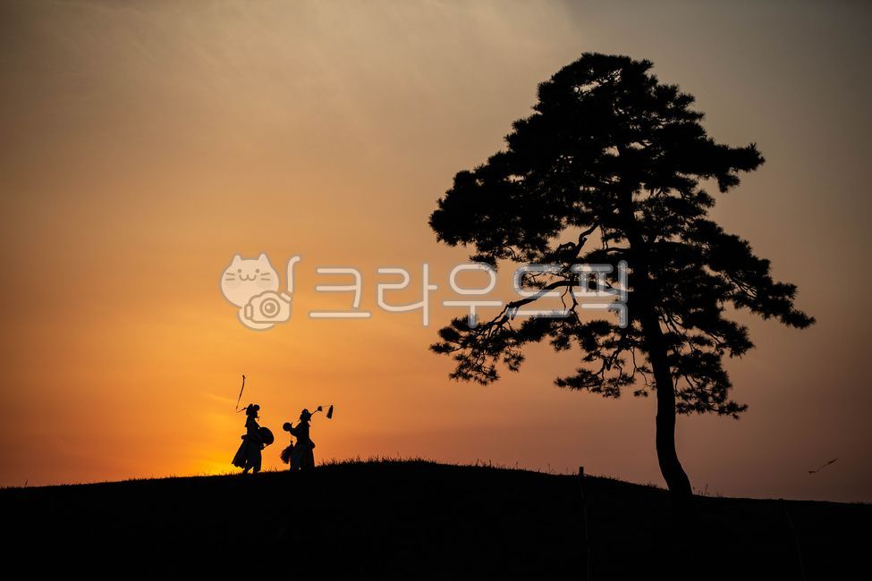 traditional dance,shadow,sunset,silhouette,Samulnori,Nongak