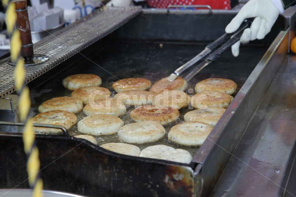호떡,간식,시장음식,추억의간식,떡,시장,마트,마켓,market,mart,market place,음식,식재료,요리,food,cook,meal,dishes,food reserves,디저트,간식,후식,dessert,snack