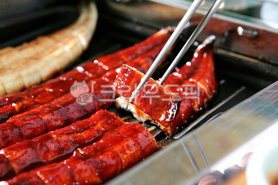 고창장어,고창풍천장어,풍천장어,풍천민물장어,고창풍천민물장어,고창민물장어,민물장어,장어구이,셀프장어,장어구이초벌,장어초벌구이,장어초벌,초벌구이,민물장어구이,장어,장어탕,민물고기,물고기,자연산장어,자연산민물장어,장어양념,양념장어,양념장어구이,구이,원기회복,보양식,보양음식,영양식,영양음식,건강식,건강음식,건강,초복,중복,말복,초복음식,중복음식,말복음식,복날,복날음식,한국음식,음식,식당,식사,별미,한국보양식,음식점,풍천장어구이,고창장어구이,한국전통음식,전통음식,생선,생선구이,맛집,먹거리,한국식당,요리,생선요리,장어소스,한정식,한식,건강요리