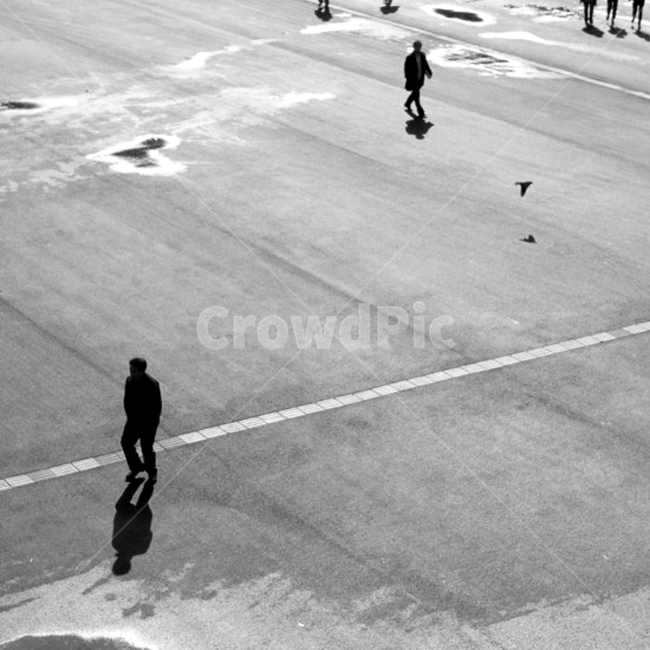 도시,길,거리,흑백,군상,외로움,고독함,외로움,쓸쓸함,우울함,슬픔,lonely,solitary,흑백,모노톤,monochrome,black and white