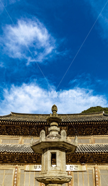 화엄사,각황사,사찰,문화유산,석등,국보,문화재,전통건축물,기와,지붕,처마,추녀,감성