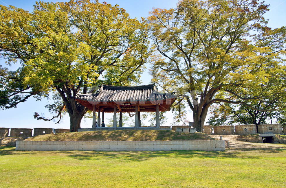 연미정,강화도,월곶리,성곽,정자,느티나무,팔작지붕,강화팔경,누정,민도리집,한국전통,한국문화,korean traditional,korean culture,건축물,건물외관,exterior,building,structure,architecture,construction