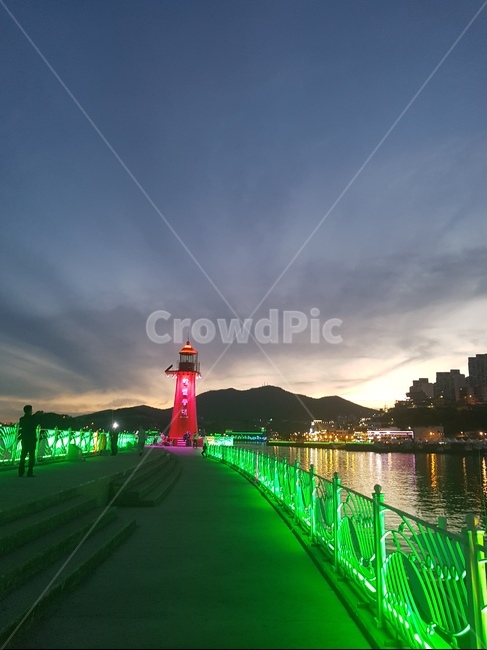 풍경,여수,밤바다,여수밤바다,바다,야경,등대,하멜등대,감성,등대,lighthouse,handrail,난간,banister,railing