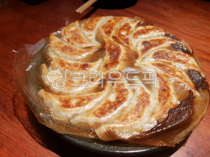 후쿠오카시,군만두,이자카야,술안주,음식,야끼만두