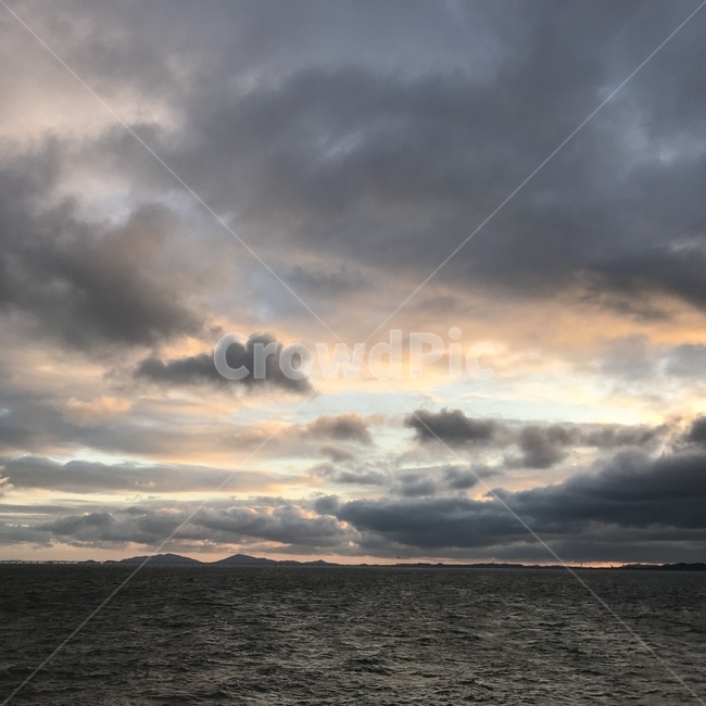 바다,일몰,구름,노을,파도,자연,풍경,nature,landscape,weather,날씨,outdoors,옥외,cloud,sky,하늘,cumulus,적운