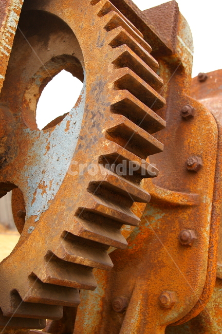 outdoor,close up,saw tooth,machine,objects,rusty,scrap metal,Gear