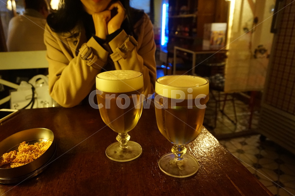 atmosphere,warm atmosphere,amity,yellow,brown,warm,Cream Draft Beer,draft beer,friend,autumn,beer,spare
