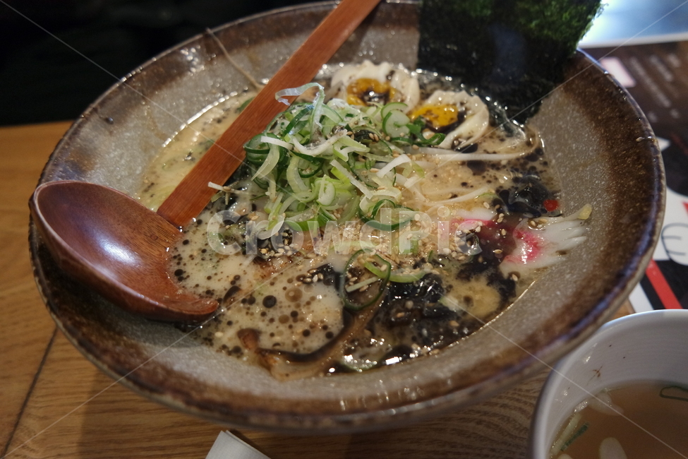 돈코츠라멘,라멘,일본음식,돼지육수,라면,음식,식재료,요리,food,cook,meal,dishes,food reserves,면류,면요리,noodles,일식,일본음식,일본요리,Japanese food,Japanese dishes,Japanese meal,Japanese cook