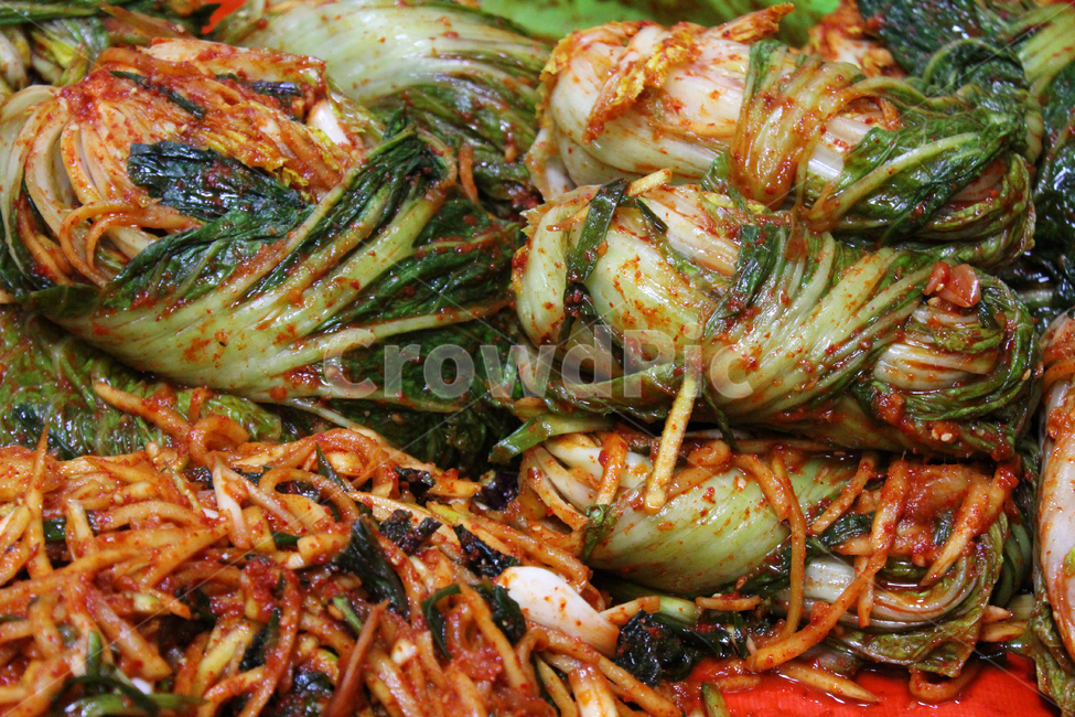 김치,김장,한국,음식,전통,고춧가루,배추,야채,반찬,푸드,채소,쌓기,요리,빨간색,붉은색,빨강,레드,음식,식재료,요리,food,cook,meal,dishes,food reserves,한식,한국음식,한국요리,korean food,korean dishes,korean meal,korean cook