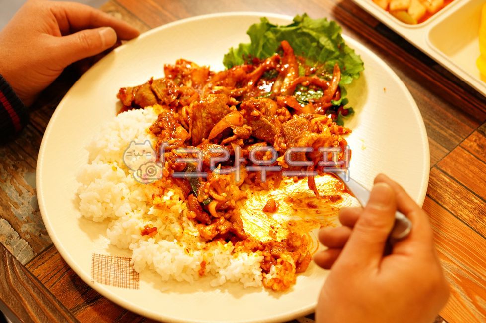 제육덮밥,제육,돼지고기,돼지고기볶음,점심,한국음식,점심식사,한식,색재료,foodreserves,koreanfood,koreandishes,koreanmeal,koreancook,food,음식,meal,식사