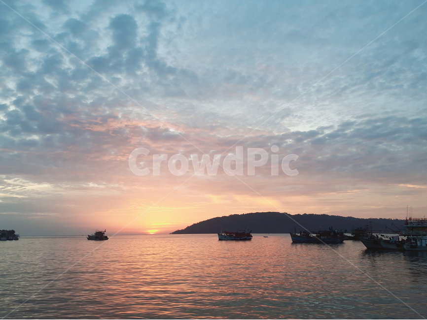 풍경,노을,감성,자연,해질녘,불,하늘,자연,풍경,nature,landscape,산업,industry,industrial,어업,fishery,fishing industry,outdoors,옥외,land,땅,ocean,대양,sea,바다,water,물,shoreline,해안선,vehicle,차량,transportation,교통,boat,보트