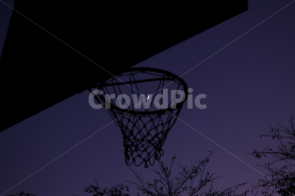 새벽,해질녘,달,감성,분위기,골인,농구골대,운동장,초승달,moon,purple,violet,보라색,야경,밤,풍경,nightscape,night,landscape,스포츠,레저,운동,sports,leisure,exercise,hoop,테두리