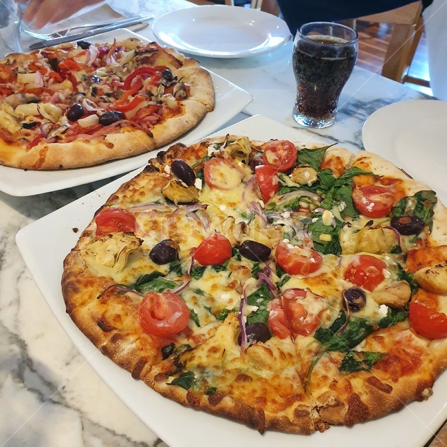 pizza,피자,food,음식,새우피자,콜라,음식,식재료,요리,food,cook,meal,dishes,food reserves,양식,서양음식,서양요리,western food,western dishes,western meal,western cook
