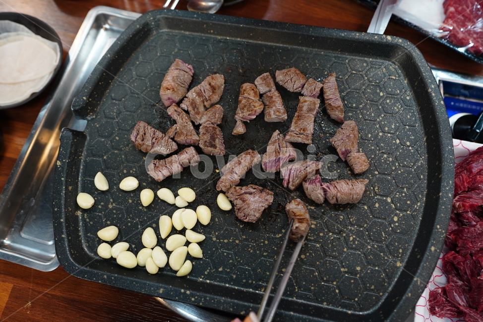한우,고기,육류,육식,소고기,구이,먹거리,안주,식사,음식,food,한식,음식,식재료,요리,food,cook,meal,dishes,food reserves,육류,고기,meat,한식,한국음식,한국요리,korean food,korean dishes,korean meal,korean cook