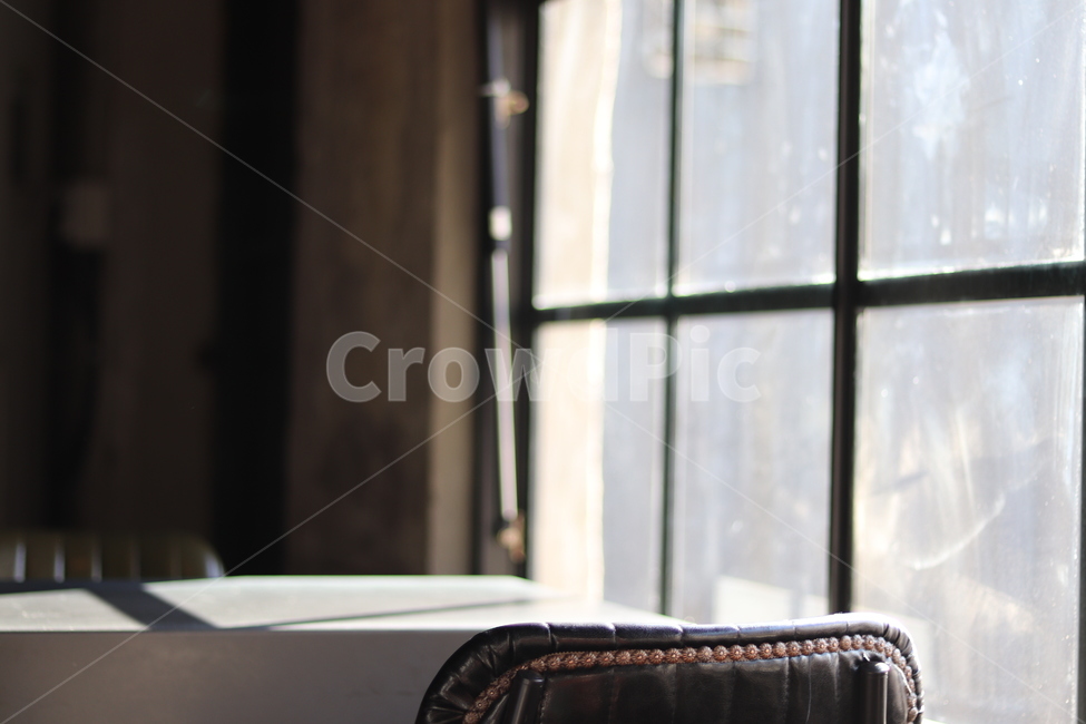 카페,빈,자리,창가,햇살,cafe,empty,seat,window,sunlight,실내,indoor,interior,감성,sensible,feeling,인테리어,실내디자인,interior design