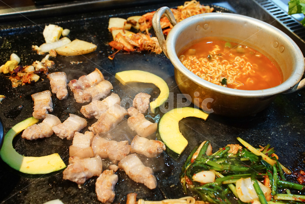 음식,요리,삼겹살,고기,구이,식재료,한국음식,food,cook,식품,meal,식사,음식,식재료,요리,food,cook,meal,dishes,food reserves,육류,고기,meat