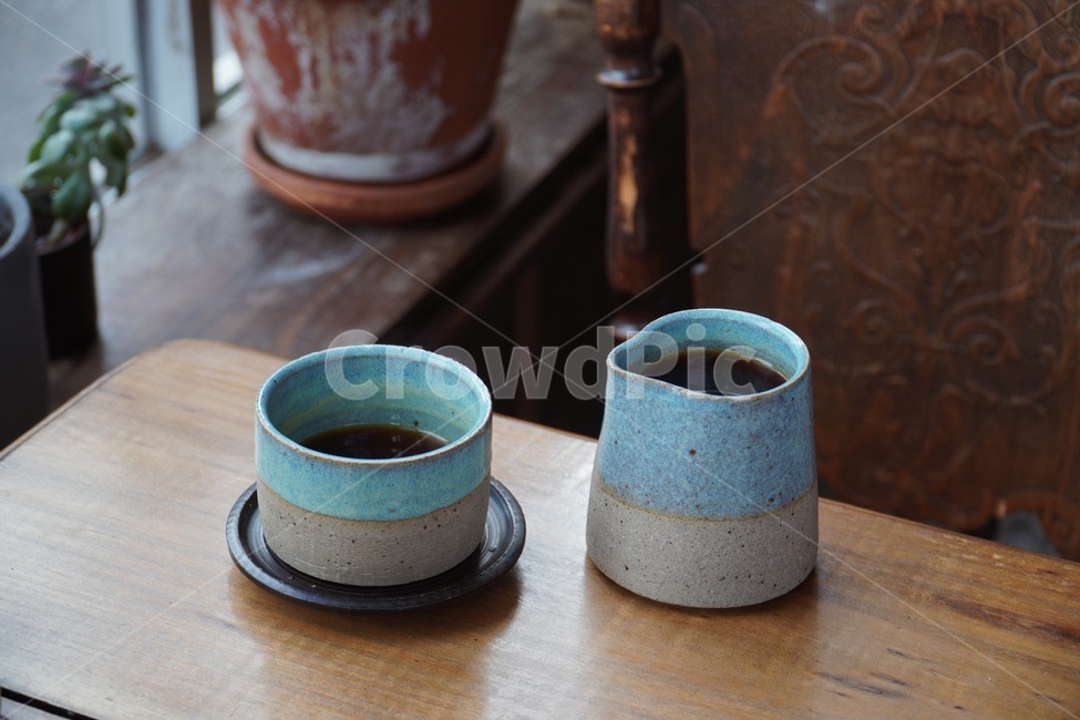 커피,핸드드립,도자기,카페,블랙커피,아메리카노,감성,coffee,cafe,americano,pourover