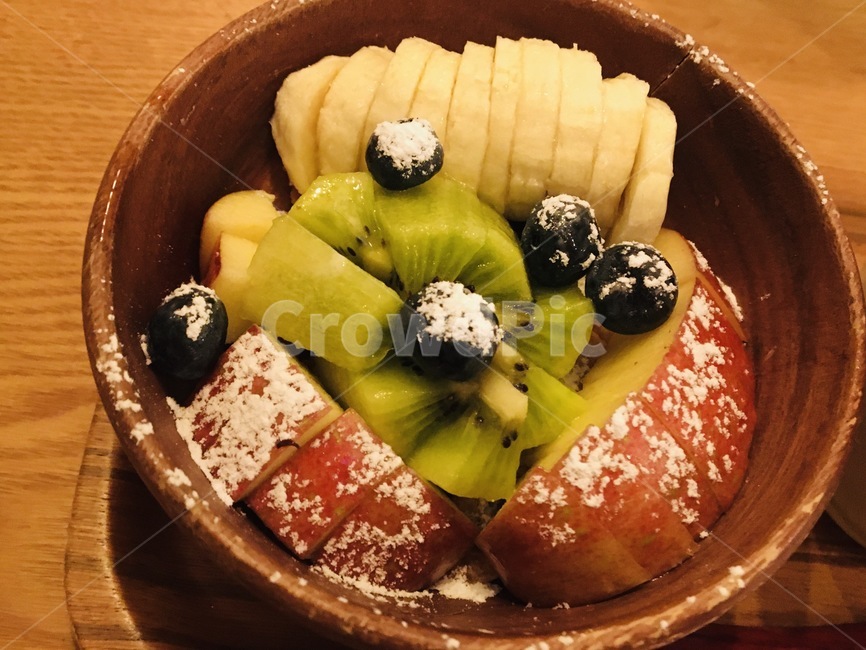 과일,키위,바나나,딸기,나무그릇,디저트,카페,음식,식재료,요리,food,cook,meal,dishes,food reserves