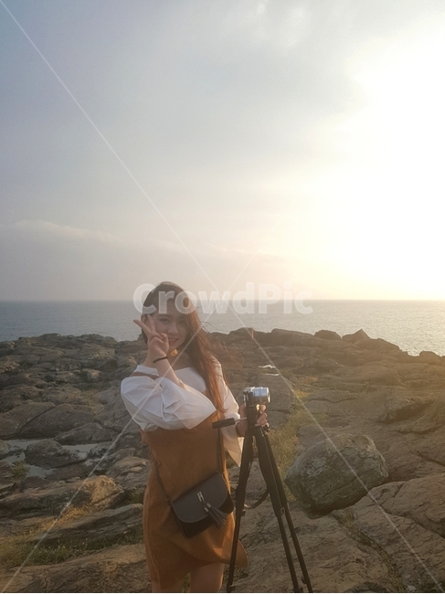 제주도올레,제주도올레7코스,photographer,사진작가,자연,바다,삼각대,카메라,person,사람,제주도여행