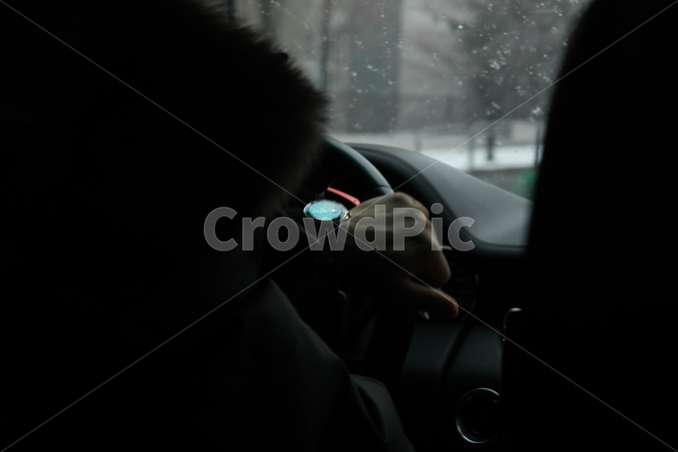 차,차내부,핸들,시계,운전,좌석,차좌석,시동,운행,car,watch,driving,자동차,차량,차량내부,교통,교통수단,traffic,transportation