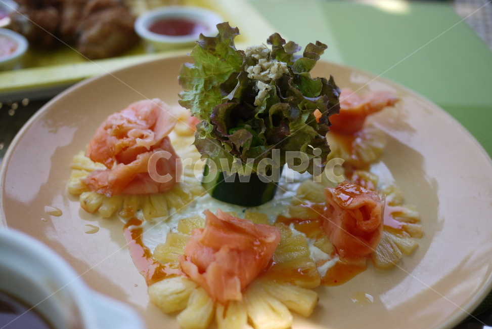 연어샐러드,휴양지음식,푸드,샐러드,플레이팅,음식,식재료,요리,food,cook,meal,dishes,food reserves,양식,서양음식,서양요리,western food,western dishes,western meal,western cook