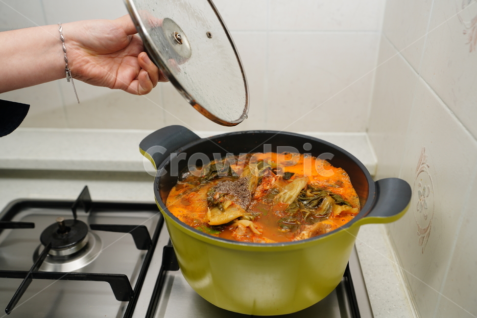 감자탕,한식,음식,식사,먹거리,집밥,국물,국물요리,요리,찌개