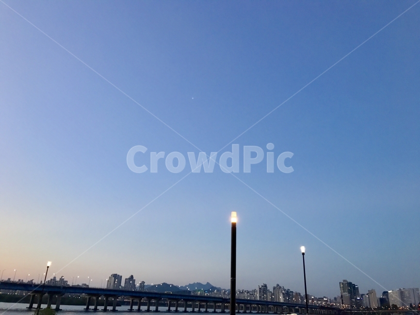 한강,여의도,불빛,다리,저녁,노을,도시,풍경,city,landscape,한국도시풍경,한국도시경관,korea cityscape,building,건물