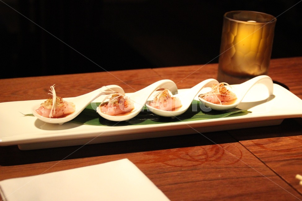 Cutlery Sushi Plating,Plating,Hawaii Hotel,salmon,Sushi