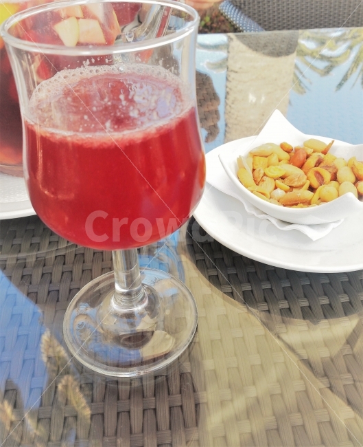상그리아,스페인,redwine,sanggria,spain,travel,여행,땅콩,안주,red,drink,마시다,술,와인,음식,식재료,요리,food,cook,meal,dishes,food reserves,디저트,간식,후식,dessert,snack,음료수,drink,beverage