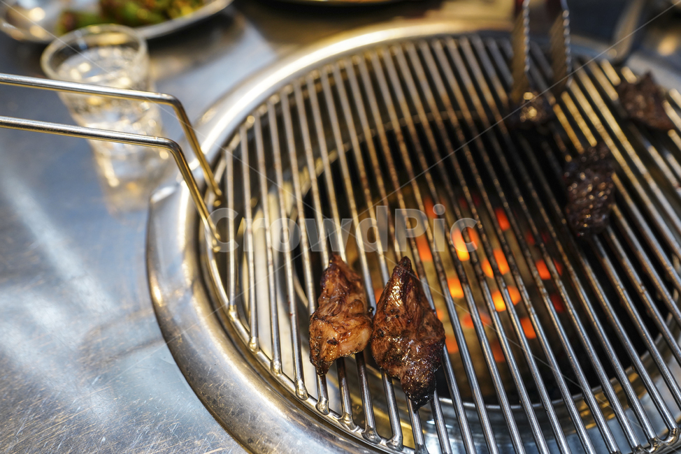 한식,구이,고기,육식,소고기,한우,먹방,먹거리,안주,술안주,안주거리,푸드,food,육류,식사,육즙,음식,식재료,요리,food,cook,meal,dishes,food reserves,육류,고기,meat