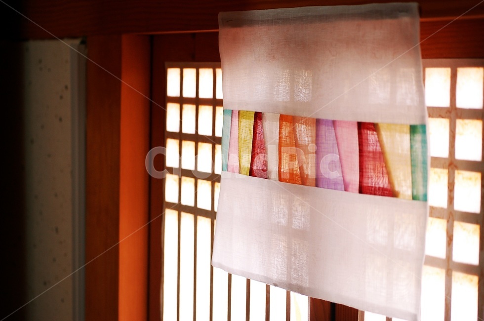 한국,전통,한옥,창문,보,한국전통,한국문화,korean traditional,korean culture,감성,sensible,feeling,색깔,색상,색채,색감,color sense,color sensitivity,feeling of color