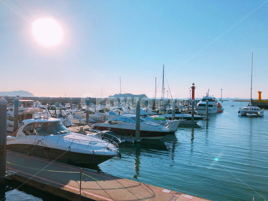 마리나,보트,항구,강,바다,물,풍경,경치,야외,배,여행,boat,port,marina,water,waterfront,transportation,교통,교통수단,traffic,transportation