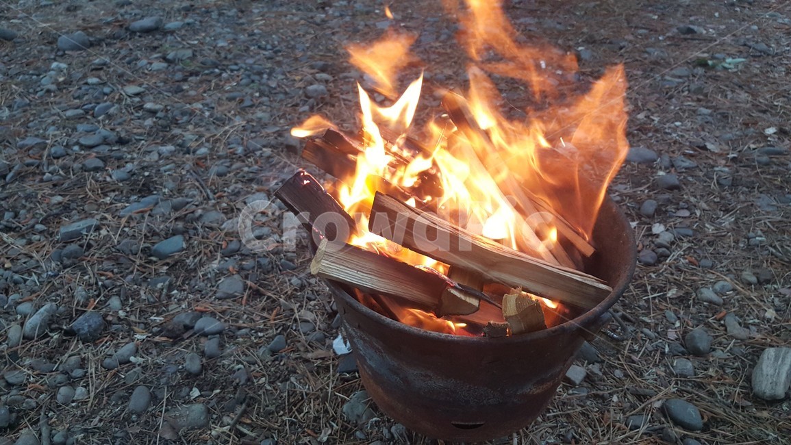 모닥불,캠프,캠핑,캠프파이어,여행,불,fire,밤,휴가,숯불,숯,불꽃,난로,열,장작불,활활타오는불,야경