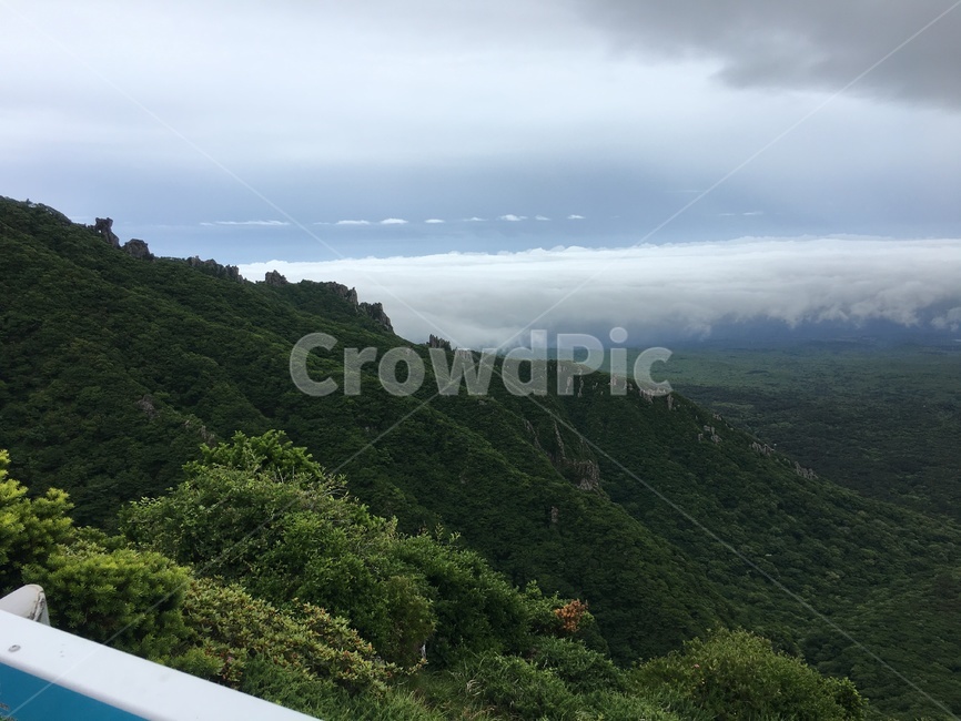 한라산,제주도,구름,여름,절경,jeju,mthalla,낮,summermountain,cloudandmountain,slope,경사,nature,자연,outdoors,옥외