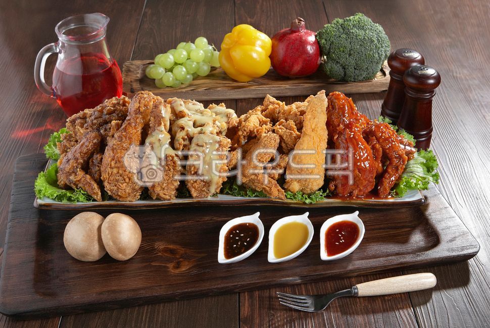 치킨,간장치킨,양념치킨,순살치킨,후라이드,후라이드치킨,치킨세트,food,음식,양념