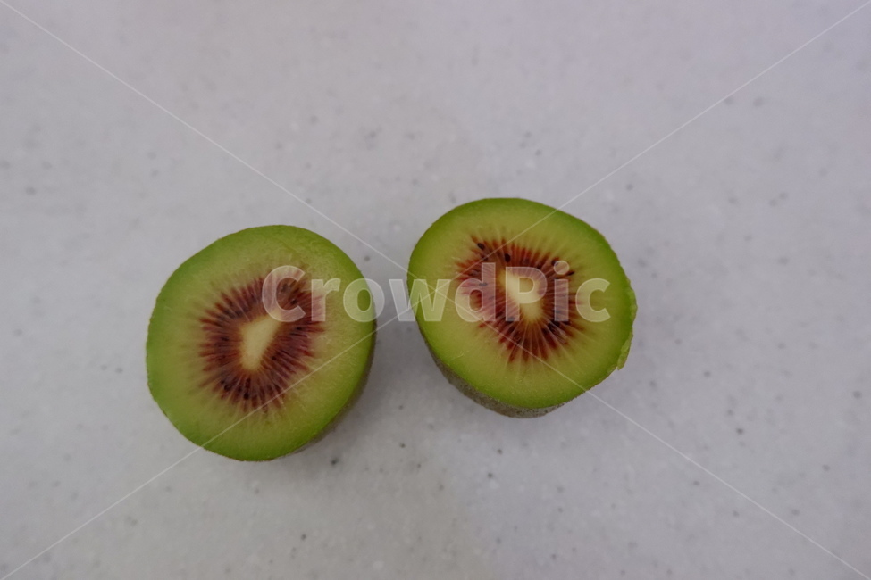 과일,키위,레드키위,후식,디저트,fruit,kiwi,redkiwi,dessert,food,음식,열매,plant,무화과키위,홍다래,제주과일,키위단면,레드키위단면,식물