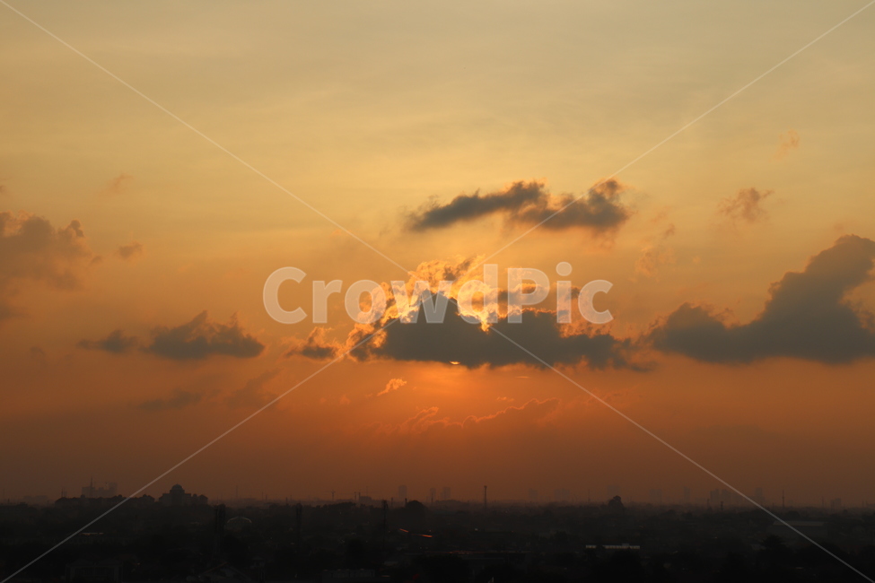 햇빛,하늘,sky,outdoors,nature,일몰,붉은하늘,세계도시풍경,해외도시풍경,외국도시풍경,world cityscape,자연,옥외,sunlight,sunset,dusk,황혼,dawn,새벽,red sky,붉은 하늘