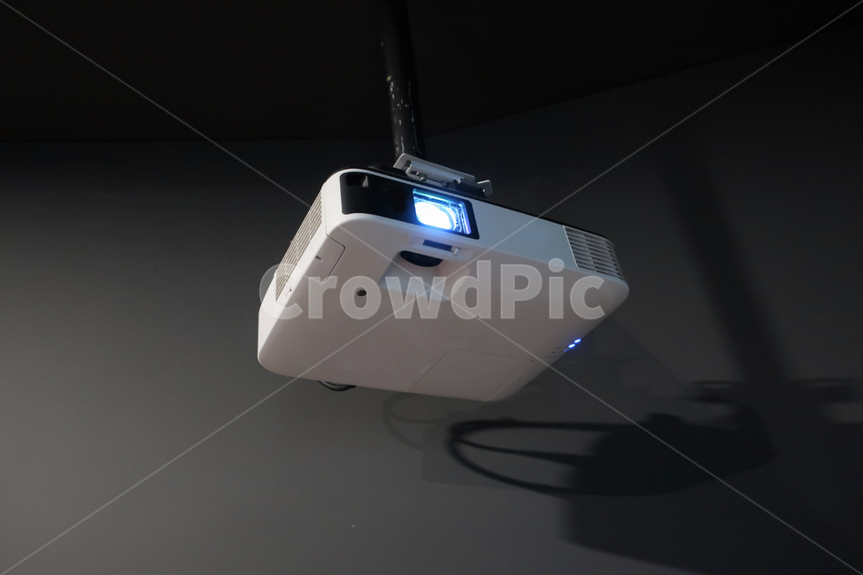 presentation,screening,business,projector,concept,video,Beam projector,lens,explanation,briefing