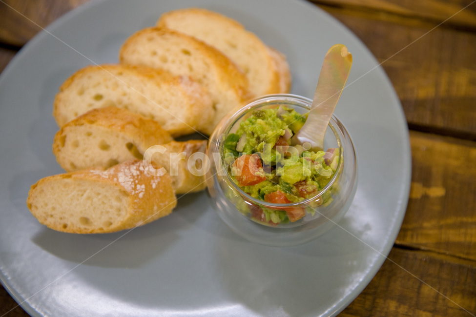 appetizer,background,bruschetta,delicious,diet,dinner,dish,food,fresh,green,healthy,lemon,lunch,meal,organic,plate,salad,snack,tasty,vegetable,white,부르스케타,빵,음식,샐러드,신선한,한입,한입음식,건강식,유기농,멕시코음식,음식,식재료,요리,food,cook,meal,dishes,food reserves