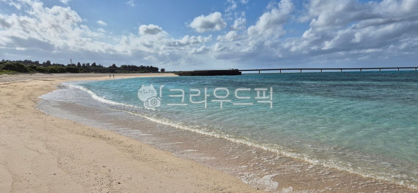 바다,하늘,미야코지마,센셋비치,에메랄드바다,맑은바다,일본,오키나와,휴양지,파도,해변,미야코블루,깨끗한바다,맑은공기,바탕화면,에메랄드빛